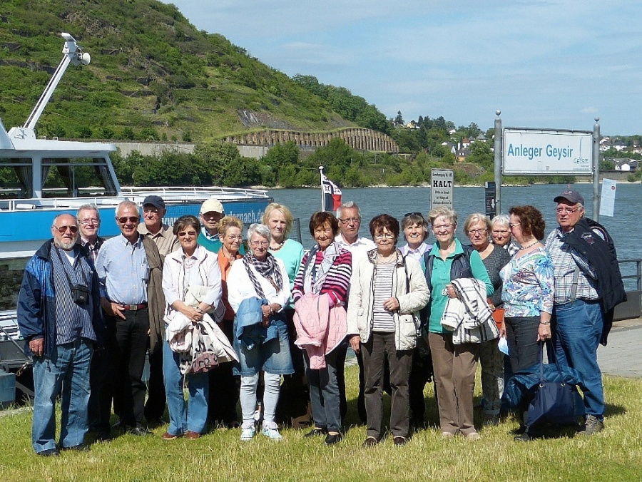 Gruppe am Schiffsanleger